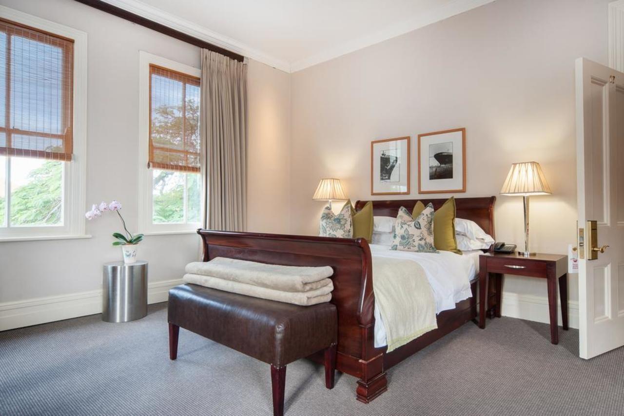 Quarters Hotel Дърбан Екстериор снимка