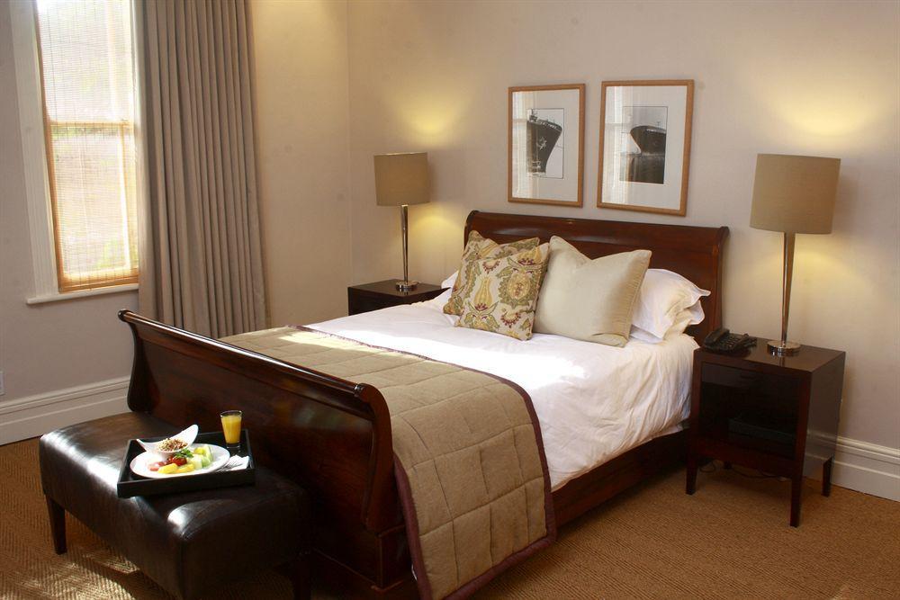 Quarters Hotel Дърбан Екстериор снимка