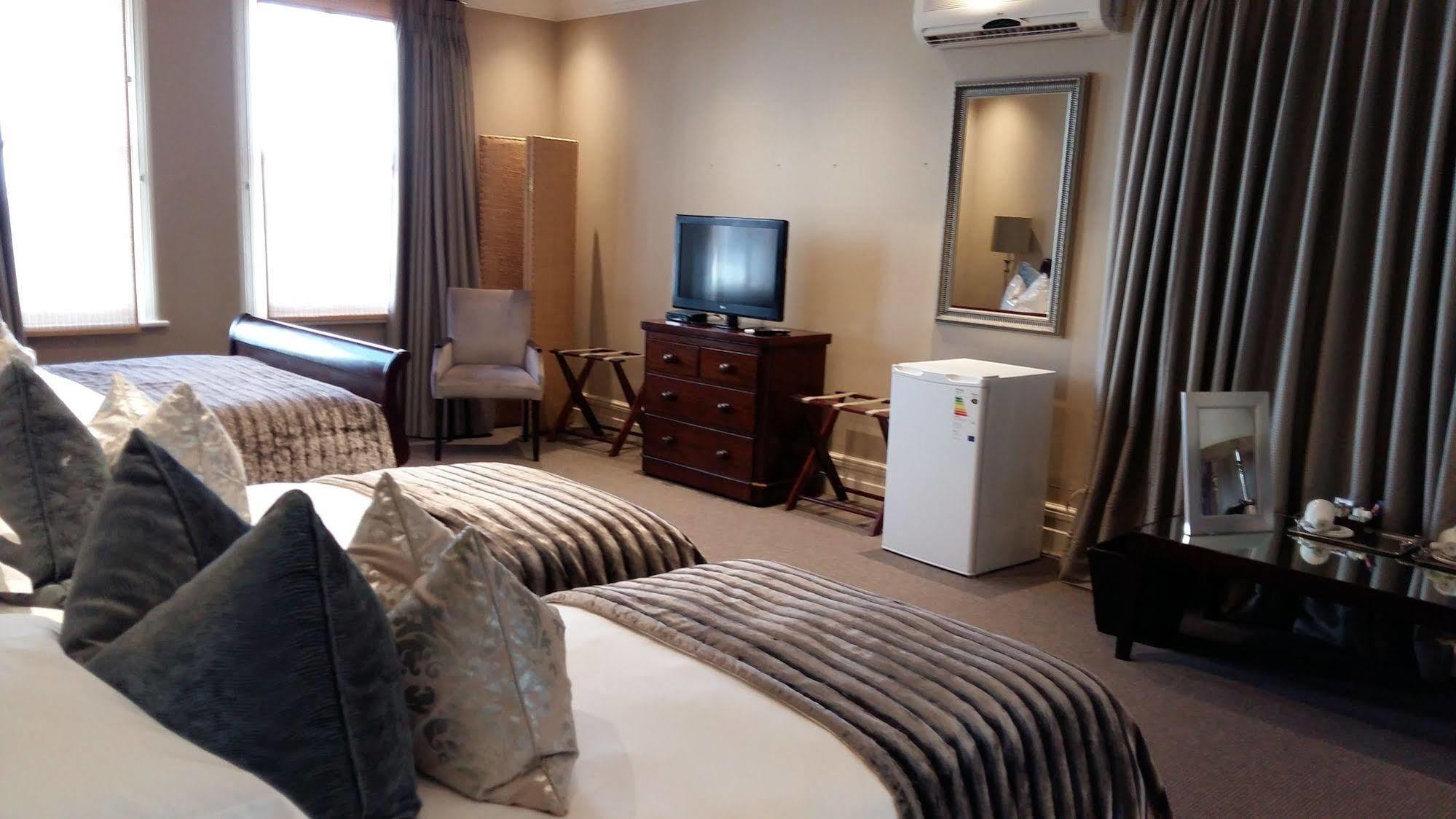 Quarters Hotel Дърбан Екстериор снимка
